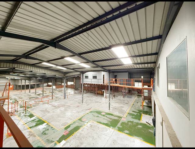 1,250M² WAREHOUSE TO LET IN WADEVILLE